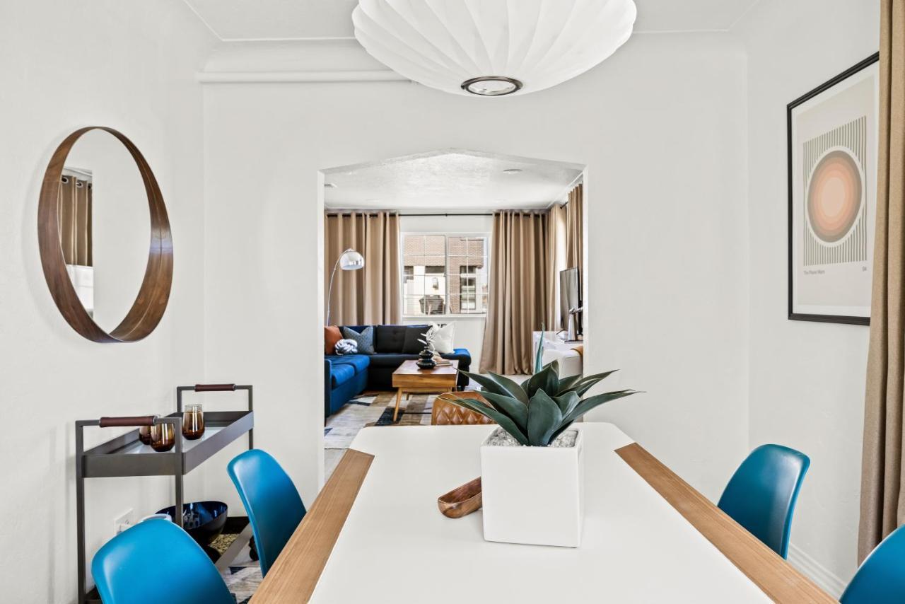 Bright & Modern Retreat - King Beds - Sloans Appartement